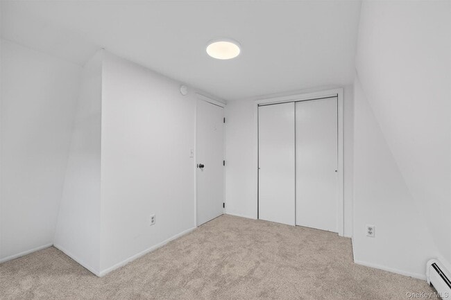 Building Photo - 12 Scotchtown Ave