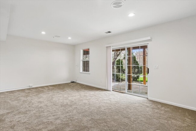 Building Photo - 14104 Parker Farm Way