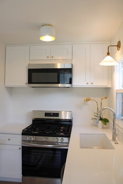 Building Photo - 4077 Stephens St