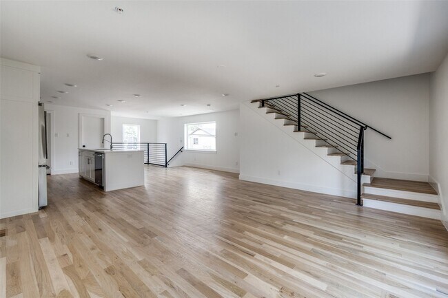Building Photo - 1612 Grigsby Ave