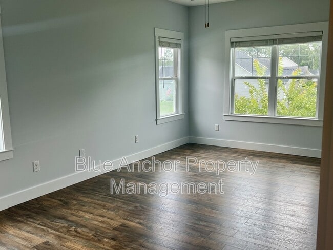 Building Photo - 153 Leeward Ln