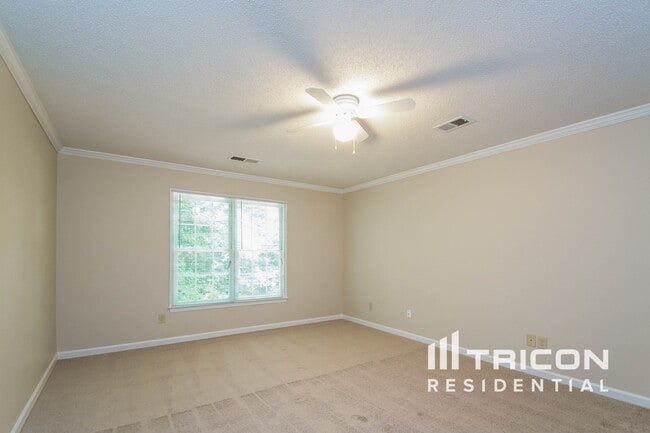 Building Photo - 1373 Wynford Gate