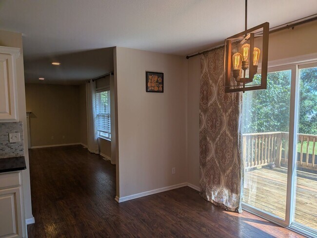 Building Photo - 4108 Cedar Crest Ln