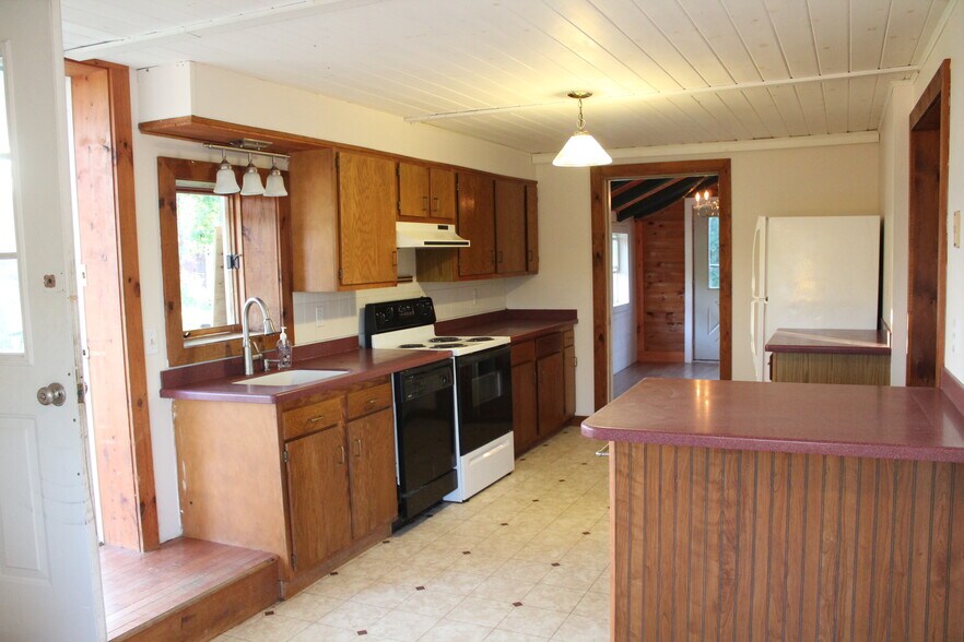Building Photo - 6605 NY-58