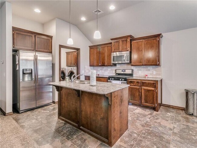 Building Photo - Welcome to this amazing home situated on a...