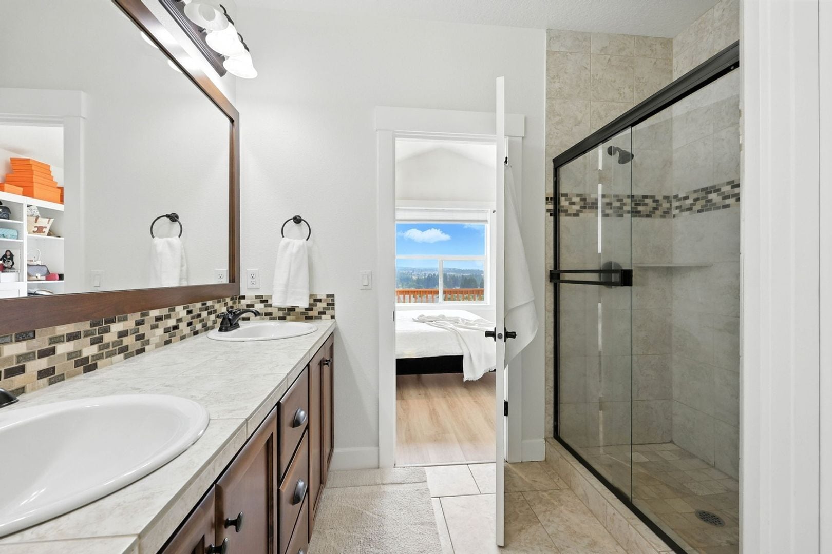 Building Photo - 15004 SE Shaunte Ln