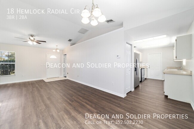 Building Photo - 18 Hemlock Radial Cir