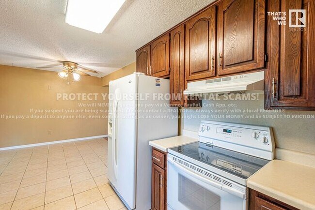 Building Photo - 1265 State Hwy 45