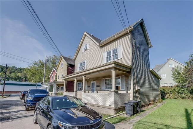 Building Photo - 113 Line Way