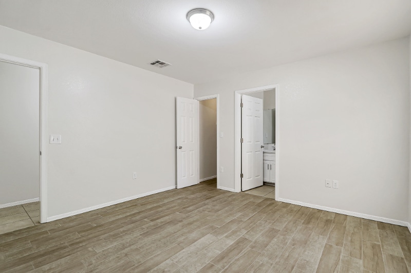 Building Photo - 3124 N Stanton St