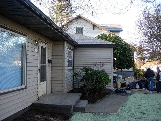 Building Photo - Charming 3 Bedroom Home in North Portland