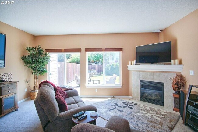 Building Photo - 11218 SE Adamson Ct