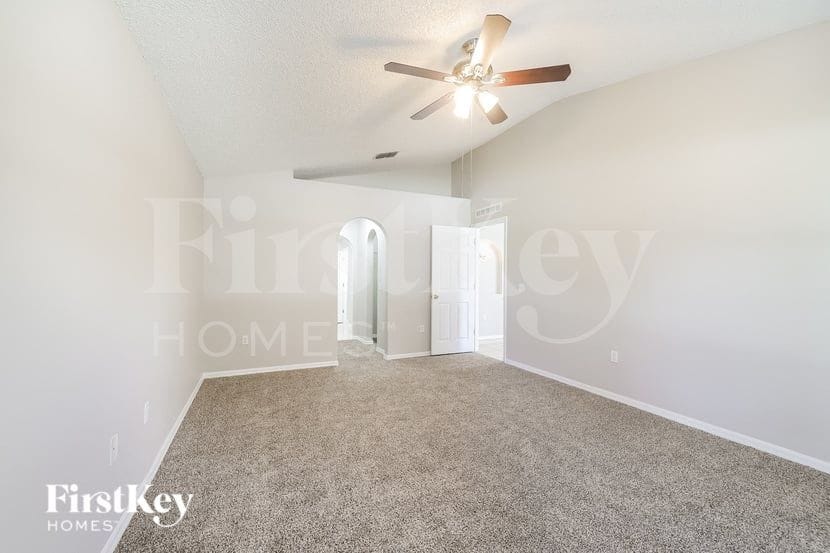 Building Photo - 32 Sawfish Ln