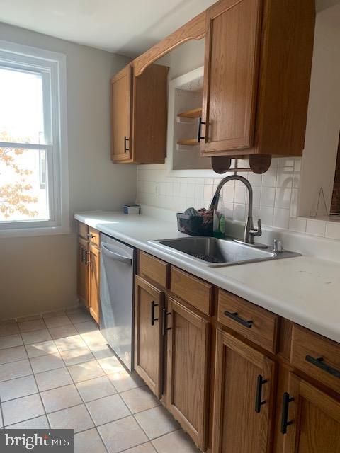 Building Photo - 935 S Charles St