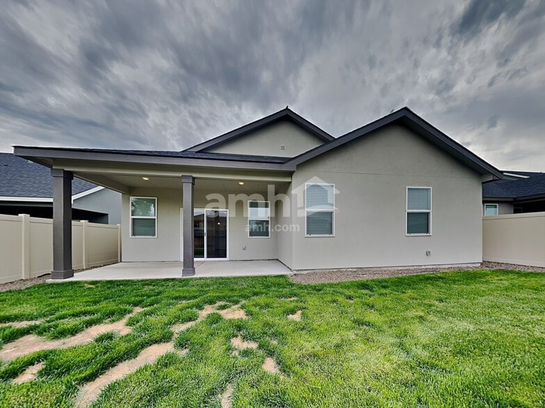 Building Photo - 164 E Sicily Dr