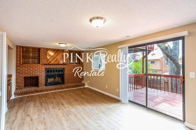 Building Photo - 8274 Caravel Dr