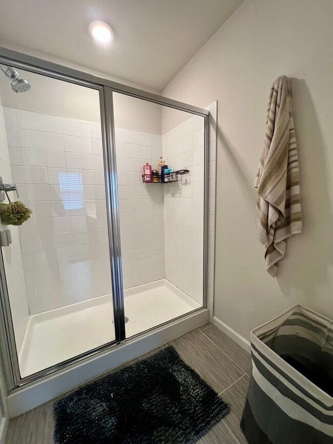 Building Photo - Luxurious 3-Bedroom Townhome in Norristown! Available mid-July!