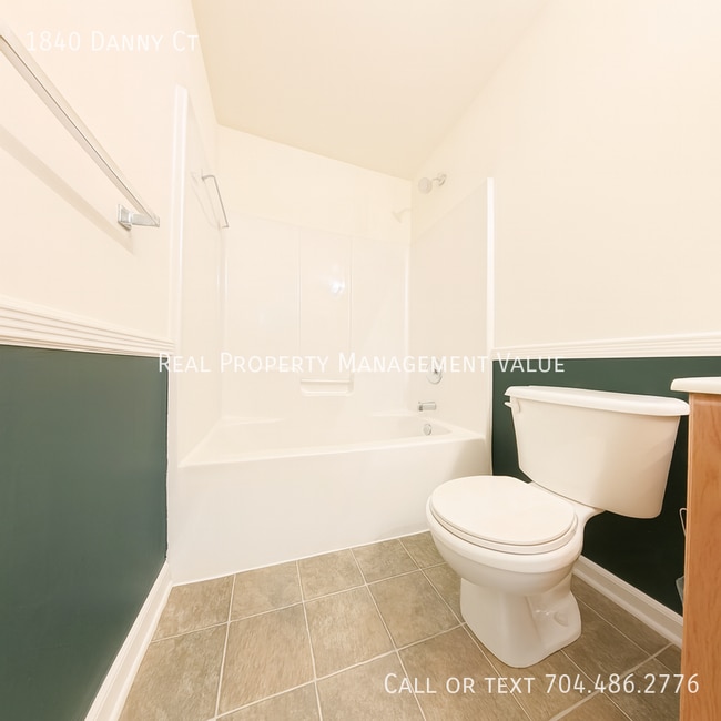 Building Photo - 1840 Danny Ct