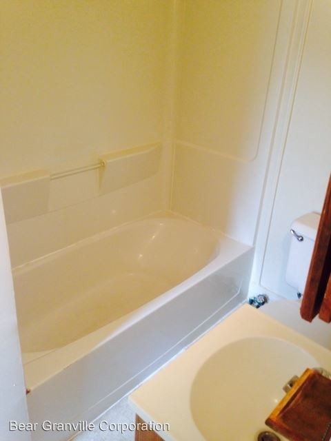 Building Photo - 1015 W Leigh St