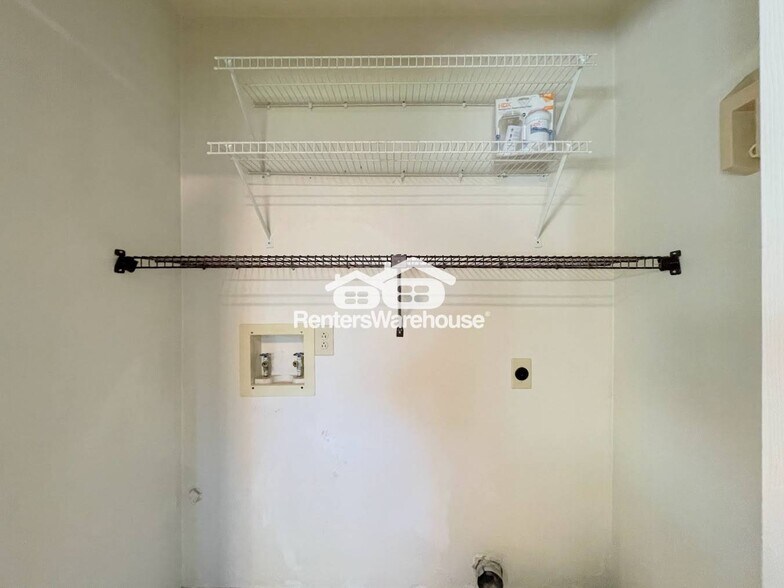 Building Photo - 3108 Hickorywood Ct