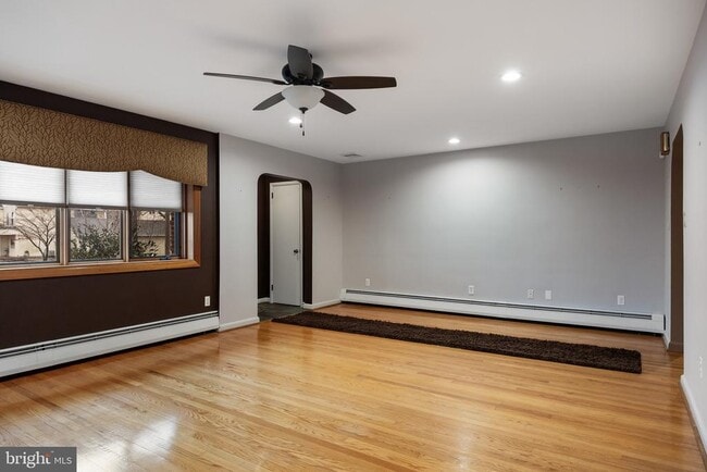 Building Photo - 55 E Evesham Rd