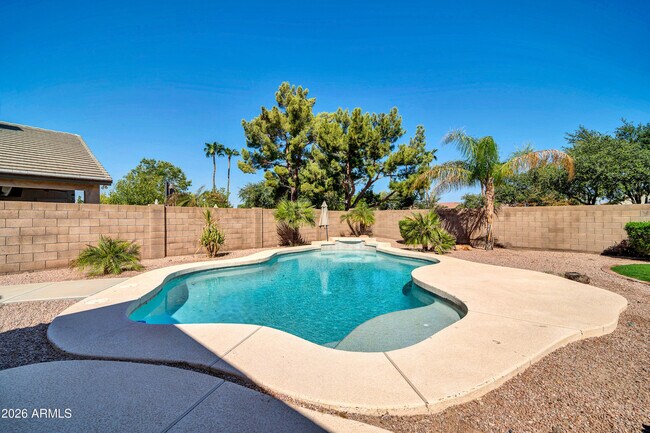 Building Photo - 6434 W Kristal Way