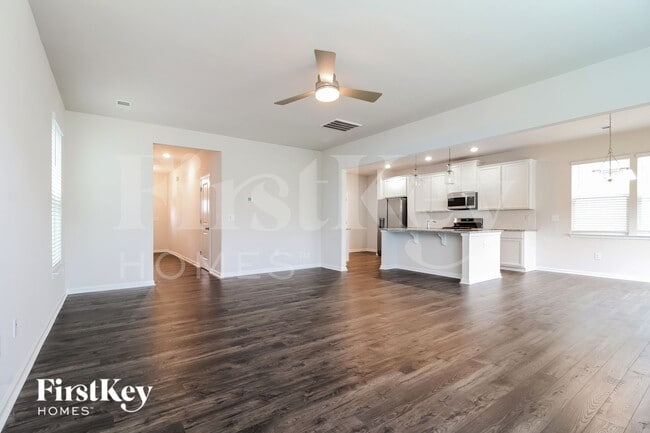 Building Photo - 621 Goldburn Wy