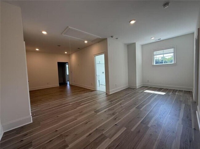 Building Photo - 780 Garden Reserve Ln