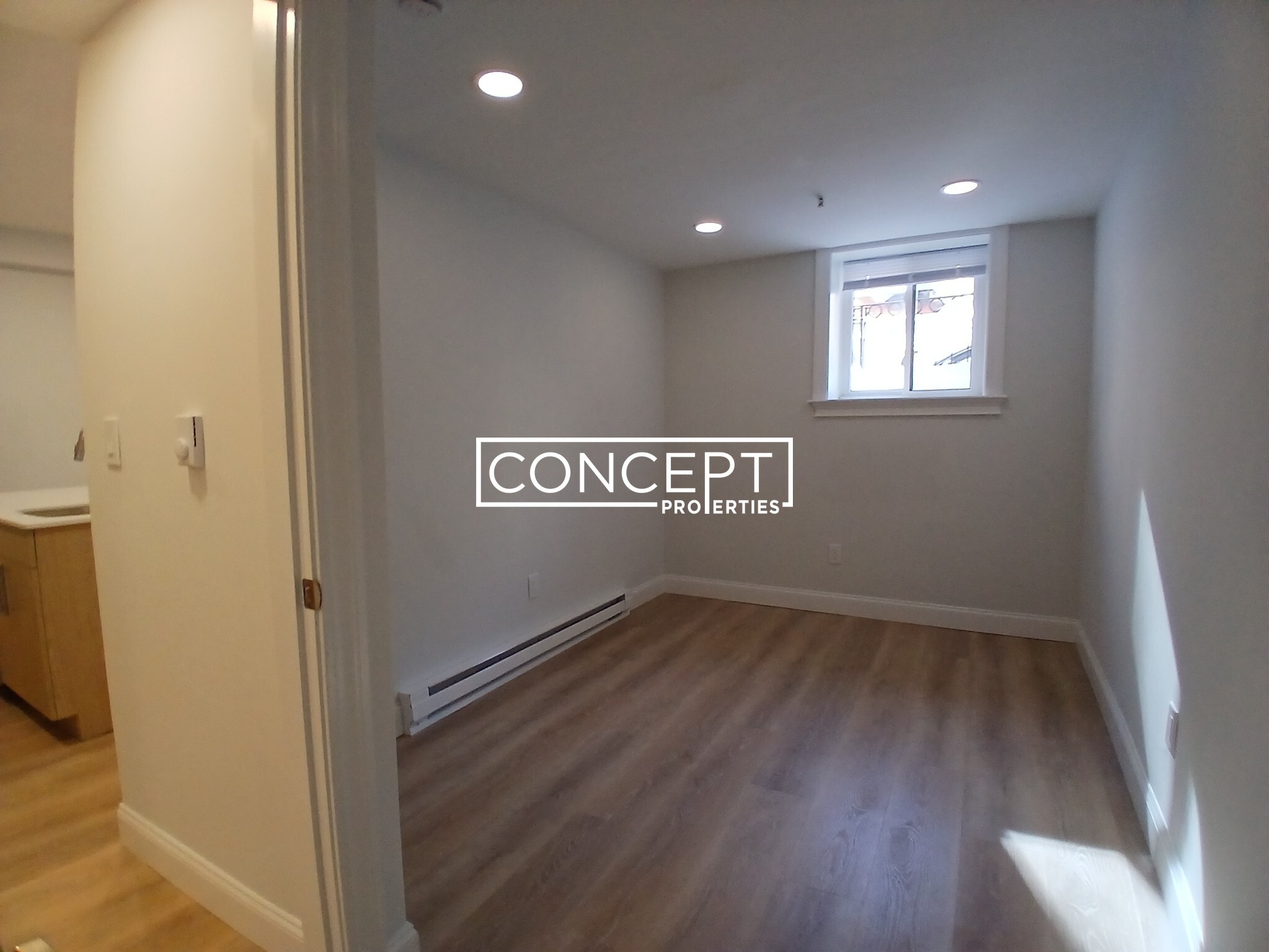 Building Photo - 529 Beacon St