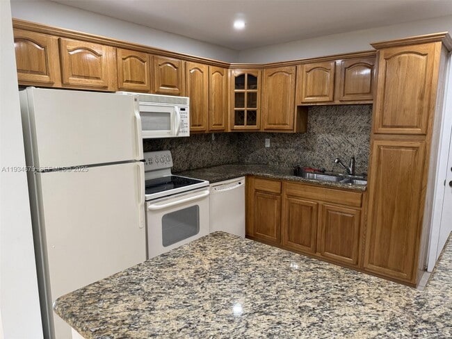 Building Photo - 6181 SW 109th Ct