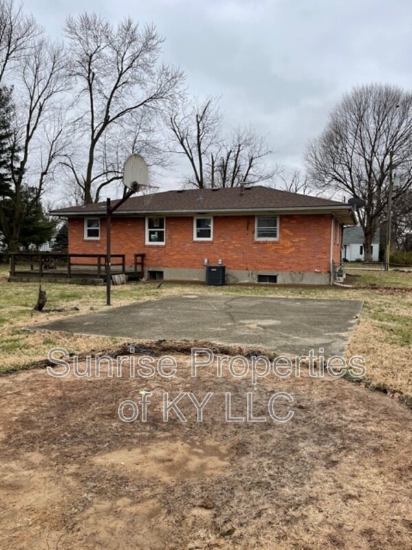 Building Photo - 2601 Pioneer Rd
