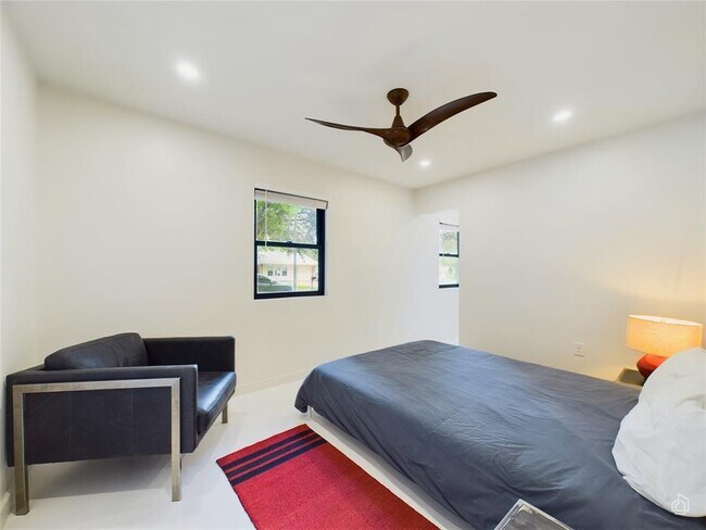 Building Photo - 6007 Leisure Run Rd