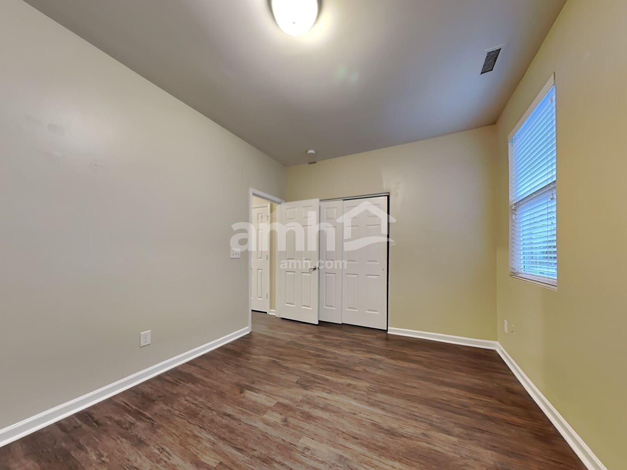 Building Photo - 89 Norwich Dr