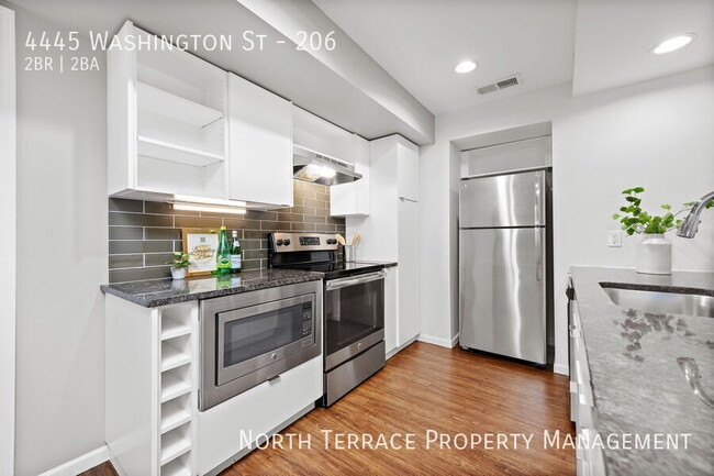 Building Photo - Stylish 2-Bedroom Living at Vernon on Wash...