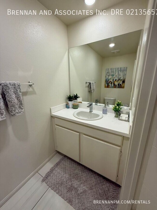 Building Photo - 1455 Banahaw Way