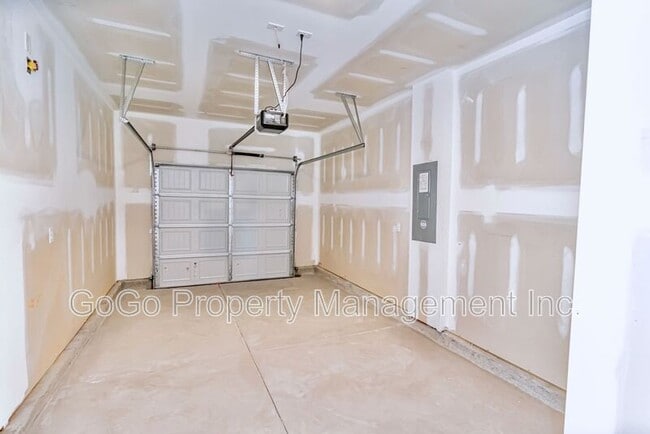 Building Photo - 31 Sunriff CT