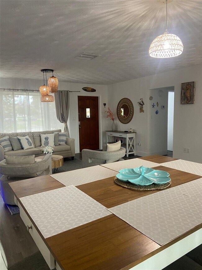 Building Photo - 3169 Conway Blvd