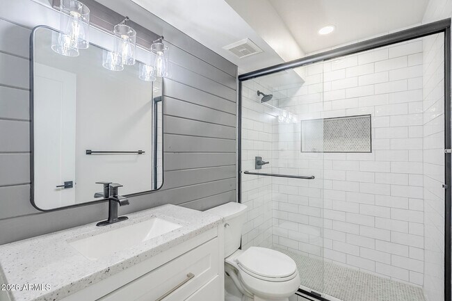 Building Photo - 2959 N 68th Pl