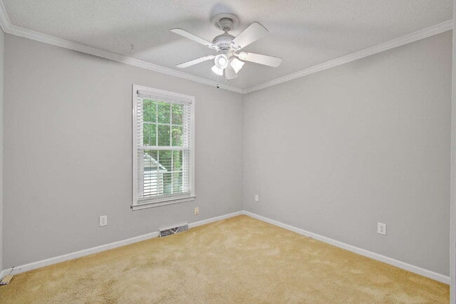 Building Photo - 978 Governors Rd