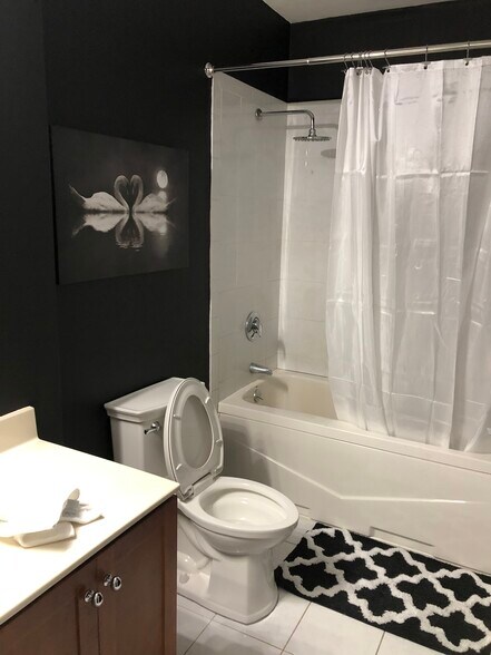 Building Photo - 87 Franklin St