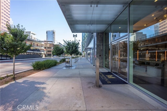 Building Photo - 877 Francisco St