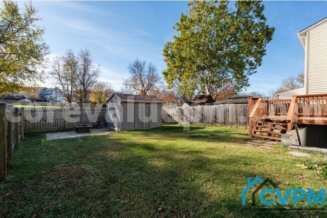 Building Photo - 1290 Holmespun Dr