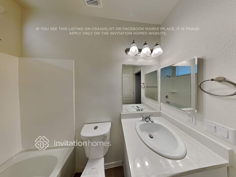 Building Photo - 3689 E Sundance Ave