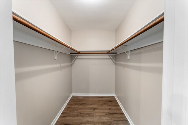 Building Photo - 8219 Winding Meadow Ct