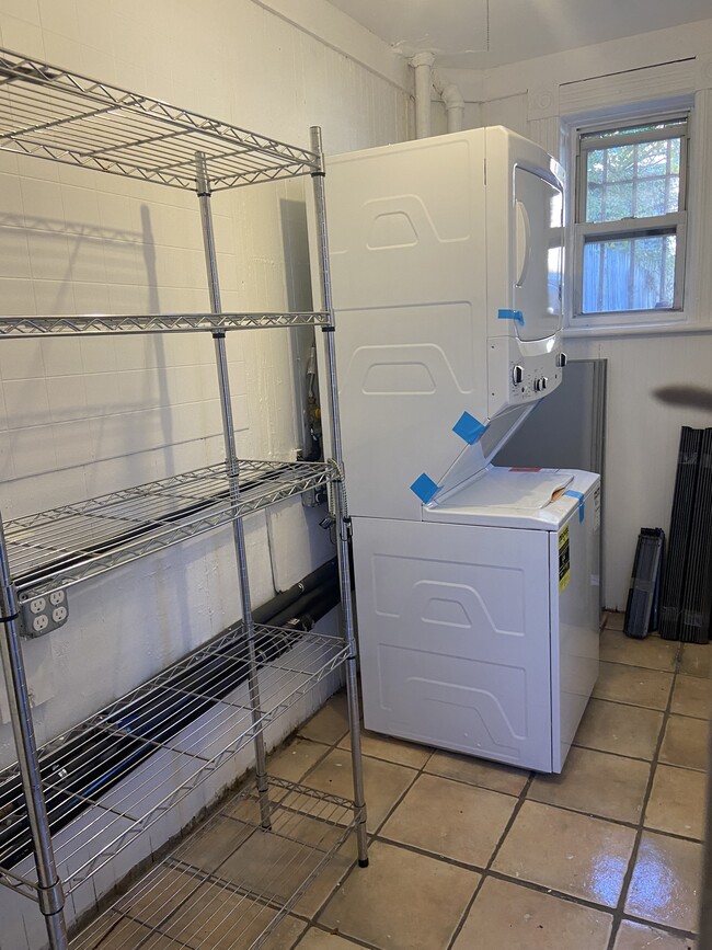 first floor - 233A Clinton St