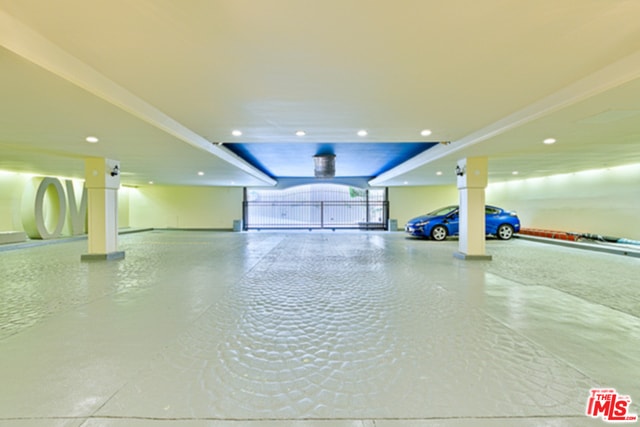 Building Photo - 817 Whittier Dr