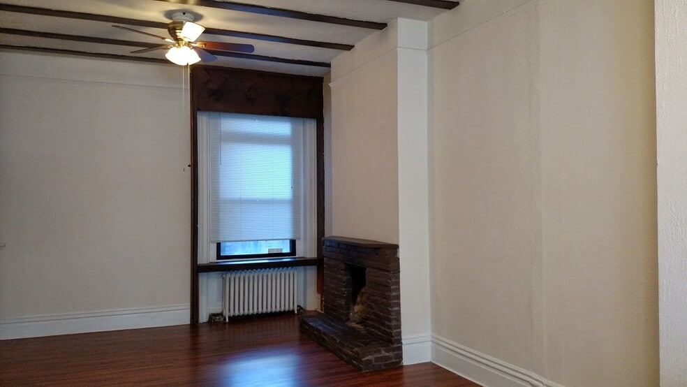 Building Photo - 816 Cedar Ave