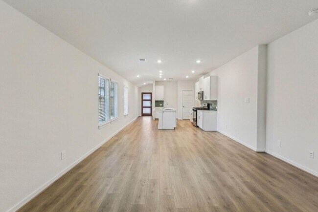 Building Photo - 1940 Velvet Oak Ln