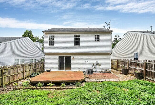 Building Photo - 5227 Silabert Ave