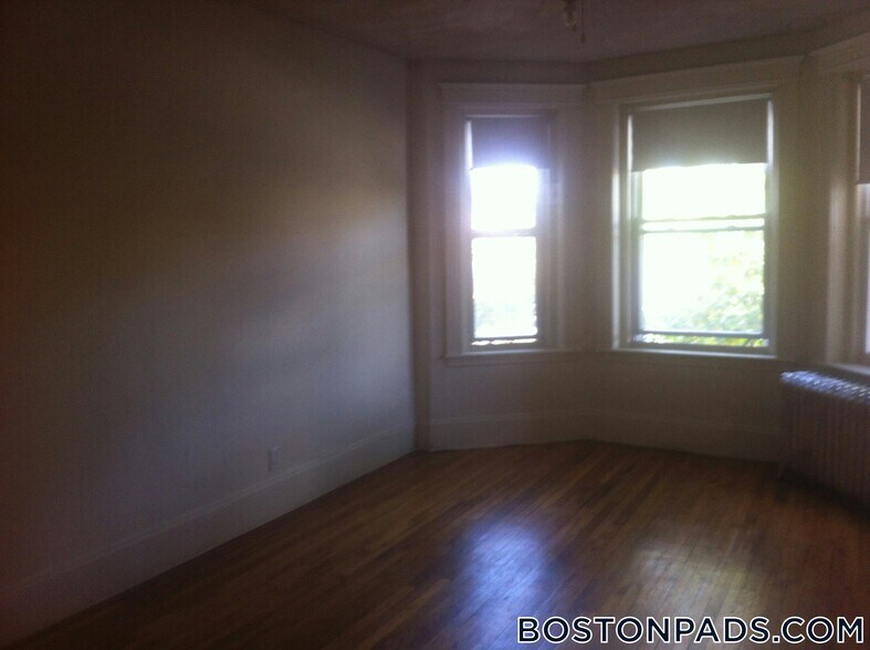 Building Photo - 1334 Commonwealth Ave